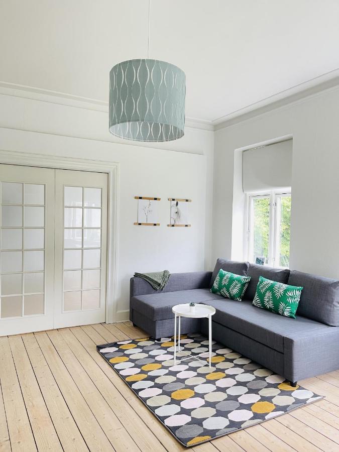 Aday - City Central Mansion - 1 Bedroom Apartment With Garden Aalborg Dış mekan fotoğraf