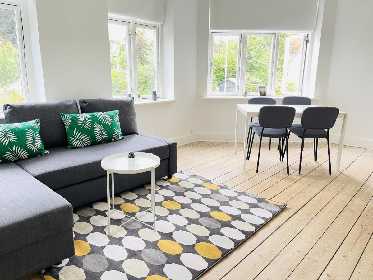 Aday - City Central Mansion - 1 Bedroom Apartment With Garden Aalborg Dış mekan fotoğraf
